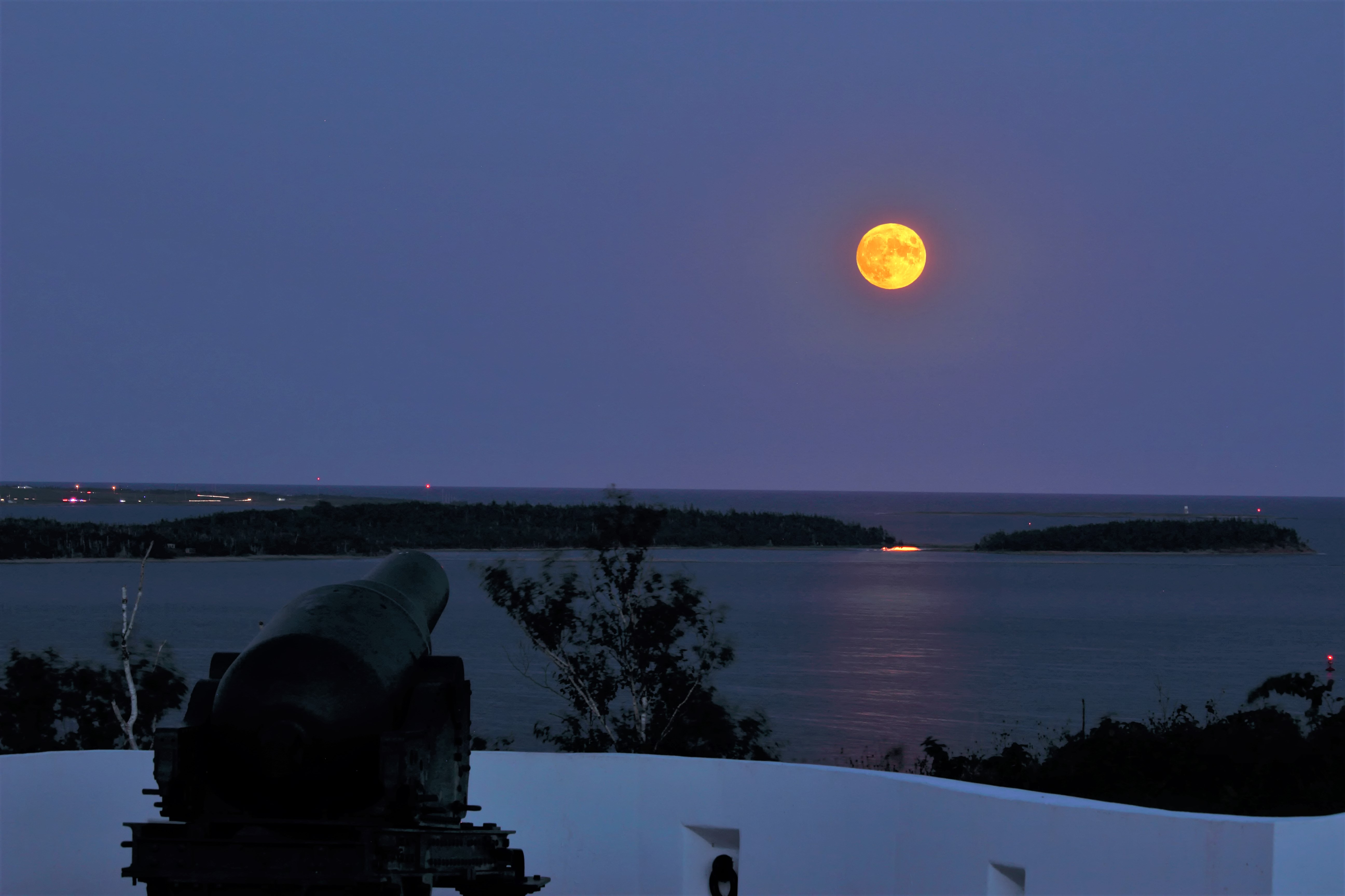 WF-08 Moon+Venus  The early morning April 24th sky looking south-east provided the land backdrop to the waning crescent Moon with earthshine and Venus to its north sharing the same altitude. A truly beautiful sight (if you were awake at 0533).  Camera: iPhone 15 Pro aperture 24mm; f/1.78 Image: ISO 6540; 65mm; ev-0; exposure - 1/24sec Processing:	Minimal crop and straightening; removal of slight blur of sky object using iPhone Edit.